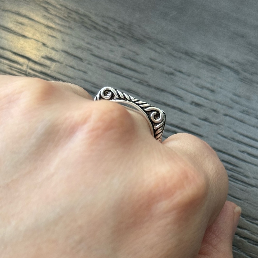 Size 8 Stackable Unique Design Square Ring - image 3
